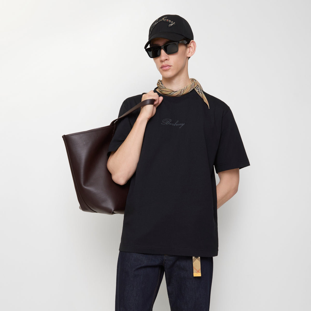 Burberry Desenli Siyah T-Shirt