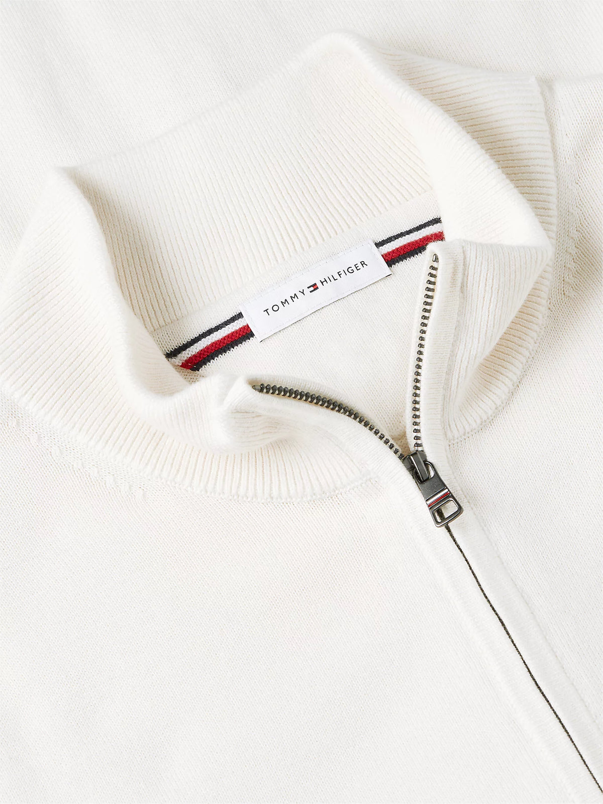 Tommy Hilfiger Bayrak İşlemeli Fermuarlı Yüksek Yakalı Erkek Beyaz Sweatshirt