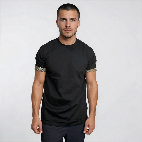 Burberry Kol Detaylı Siyah T-Shirt