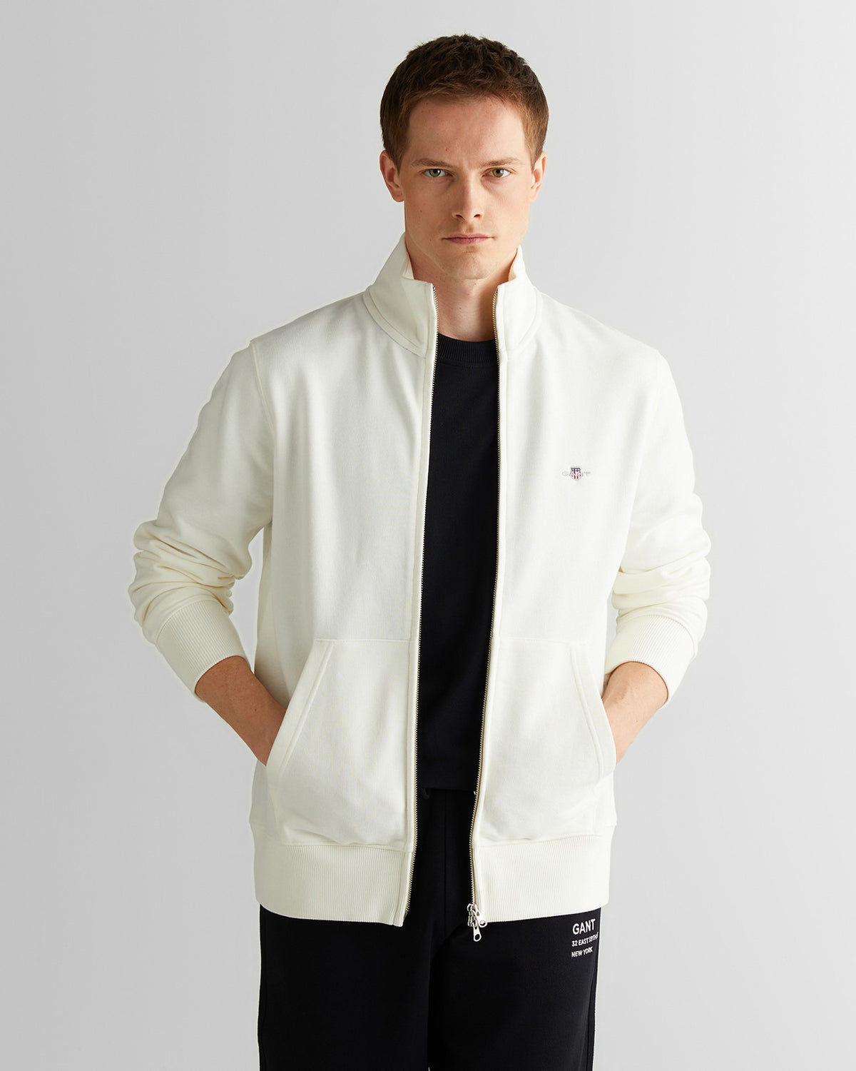 GANT Erkek Beyaz Fermuarlı Logolu Sweatshirt