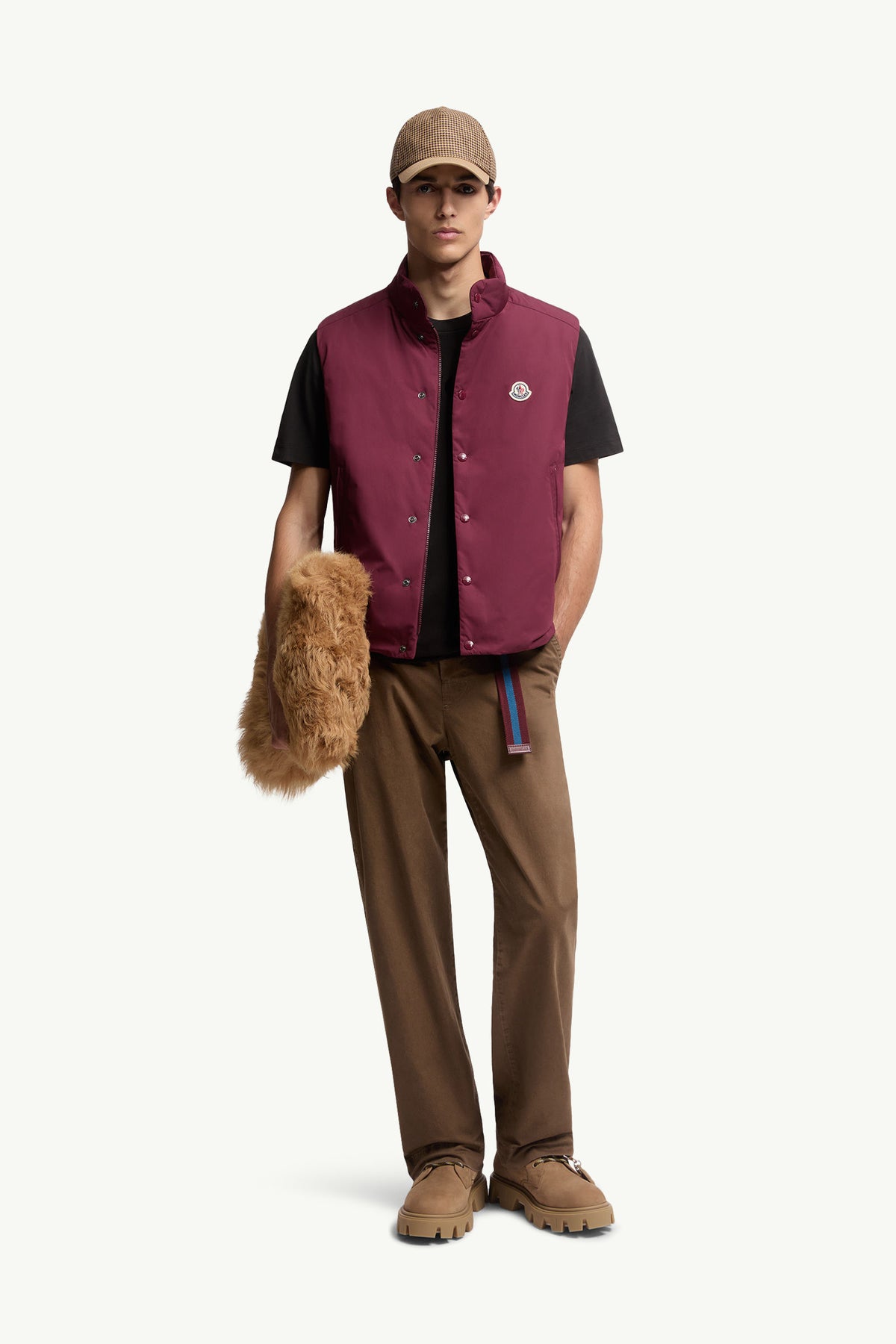 Moncler Kadife Baskılı Logolu Siyah Pamuklu T-Shirt