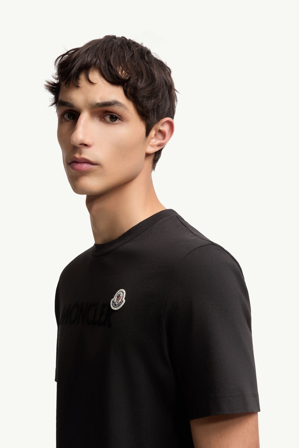 Moncler Kadife Baskılı Logolu Siyah Pamuklu T-Shirt