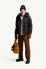 Moncler Maya 70 Kapüşonlu Kısa Kaz Tüyü Mont