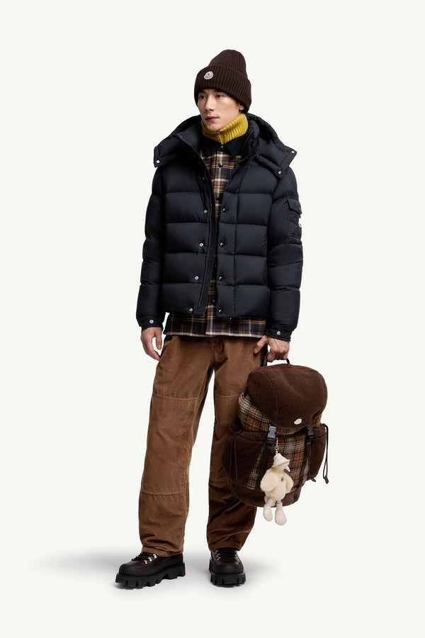 Moncler Maya 70 Kapüşonlu Kısa Kaz Tüyü Mont